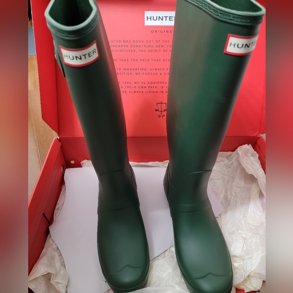 Hunter tall rain boots, size 10